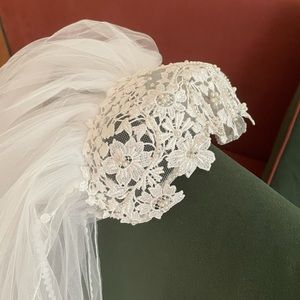 Veil vintage, white , new never worn